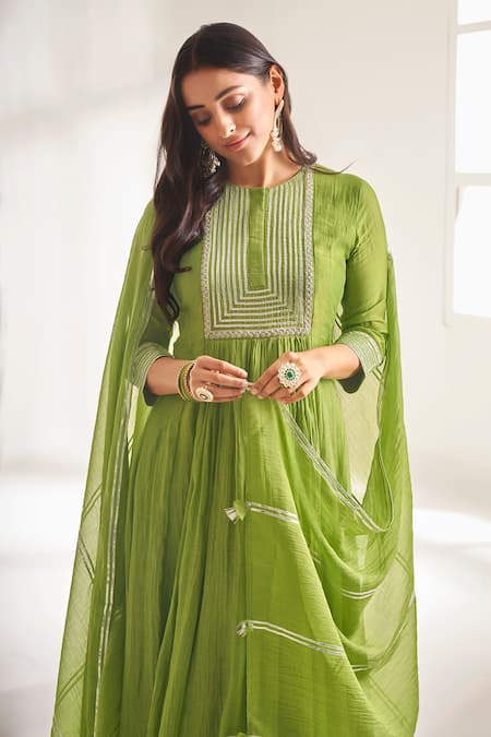 Buy_Almaari By Pooja Patel_Green Chanderi Embroidery, Gota Patti Round Neck Yoke Anarkali Pant Set _Online_at_Aza_Fashions