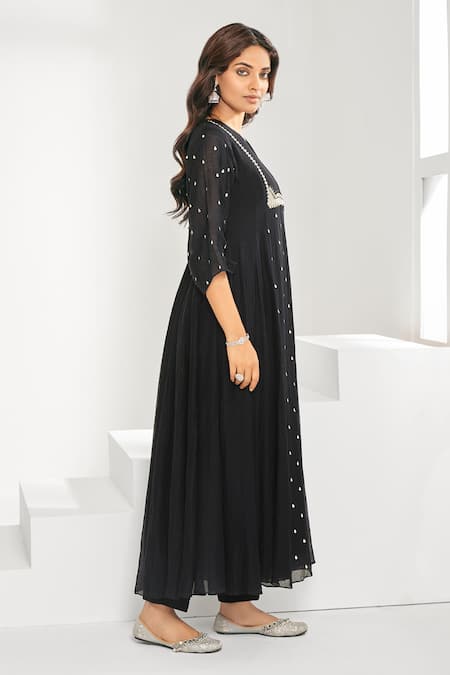 Shop Almaari By Pooja Patel Black Chanderi Sequins V-neck Embroidered Anarkali And Pant Set at Aza Fashions Shop_Almaari By Pooja Patel_Black Chanderi Sequins V-neck Embroidered Anarkali And Pant Set _at_Aza_Fashions