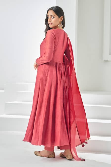 Shop Almaari By Pooja Patel Red Chanderi Gota Patti, Embroidery Round Neck Anarkali Pant Set at Aza Fashions Shop_Almaari By Pooja Patel_Red Chanderi Gota Patti, Embroidery Round Neck Anarkali Pant Set _at_Aza_Fashions