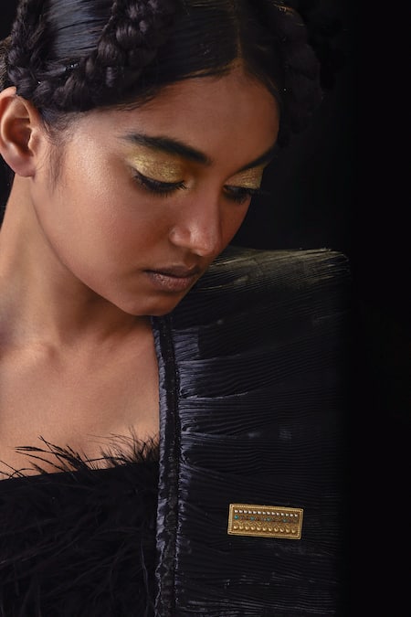 Aulerth X JJ Valaya Gold Stone Embellished Brooch 