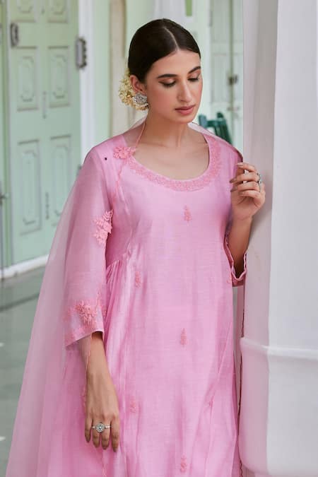 Shop_Charu Makkar_Pink Cotton, Chanderi, Organza Embroidery Round Neck Floral Kurta Set _Online_at_Aza_Fashions