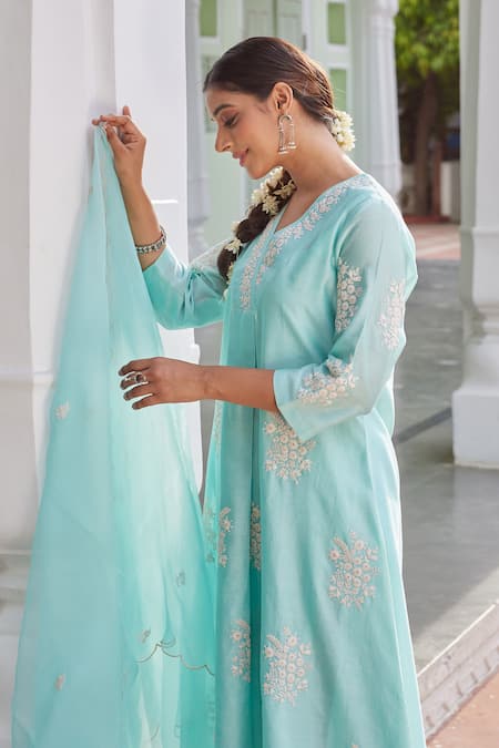 Charu Makkar Blue Chanderi Silk Embroidery V-neck Floral Kurta Palazzo Set Online at Aza Fashions Charu Makkar_Blue Chanderi Silk Embroidery V-neck Floral Kurta Palazzo Set _Online_at_Aza_Fashions