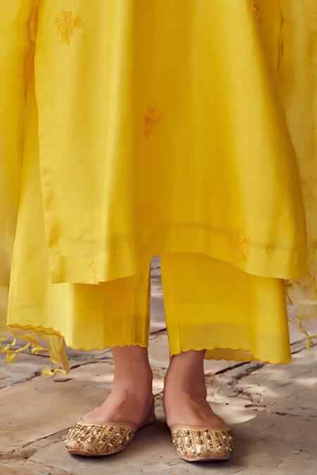 Charu Makkar_Yellow Silk, Embroidery Floral Straight Kurta Palazzo Set _Online_at_Aza_Fashions