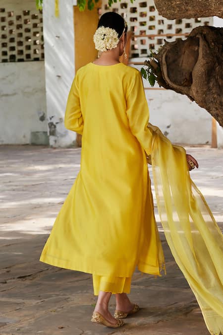 Shop Charu Makkar Yellow Silk, Embroidery, Straight Floral Kurta Palazzo Set at Aza Fashions Shop_Charu Makkar_Yellow Silk, Embroidery, Straight Floral Kurta Palazzo Set _at_Aza_Fashions