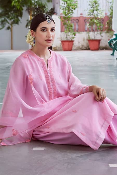 Charu Makkar Pink , , Embroidery Floral Kurta And Palazzo Set at Aza Fashions Charu Makkar_Pink , , Embroidery Floral Kurta And Palazzo Set _at_Aza_Fashions
