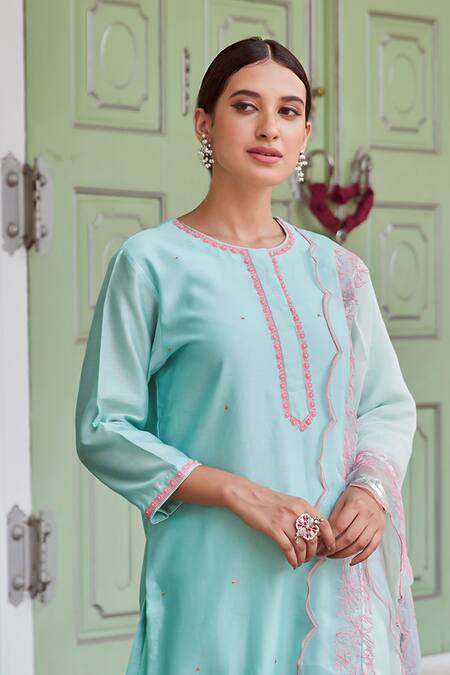 Buy_Charu Makkar_Blue Chanderi Silk Embroidery Round Neck Floral Kurta And Pant Set _Online_at_Aza_Fashions