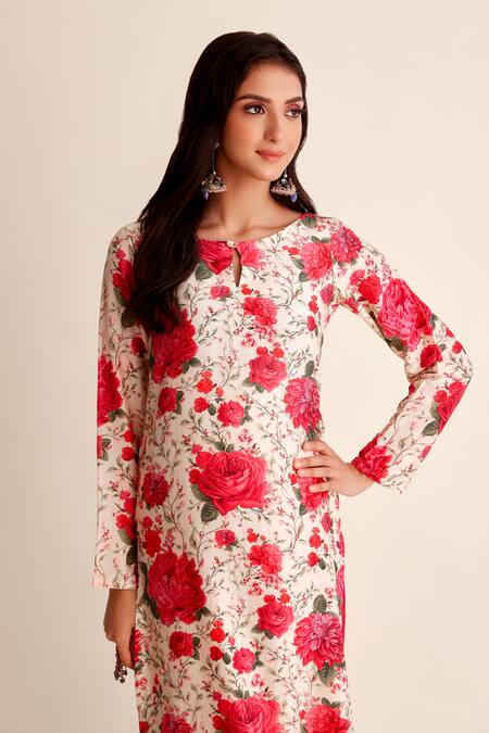 Shop Roze Red Chanderi Keyhole Neck Roshan Floral Blossom Print Kurta Pant Set Online at Aza Fashions Shop_Roze_Red Chanderi Keyhole Neck Roshan Floral Blossom Print Kurta Pant Set_Online_at_Aza_Fashions