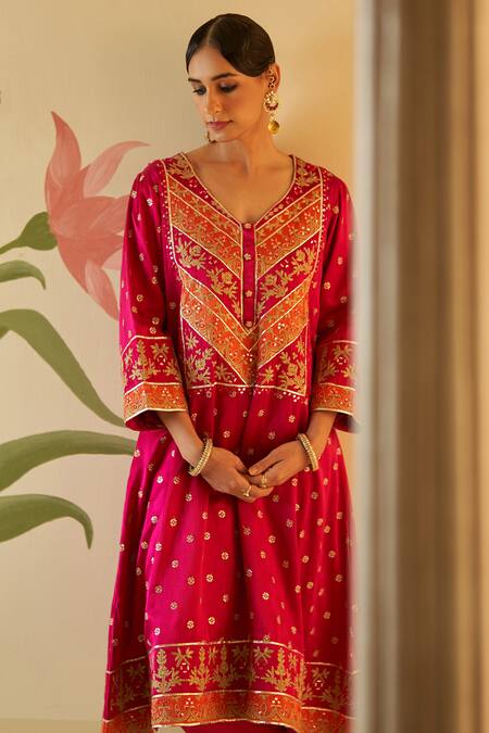 Buy_Angad Singh_Pink Silk, Crepe Embroidery V-neck Floral Choga Pant Set _Online_at_Aza_Fashions