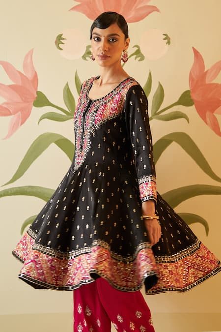 Buy_Angad Singh_Black Satin, Silk, Crepe Embroidery, Mirrors Round Neck Thread Anarkali Set 