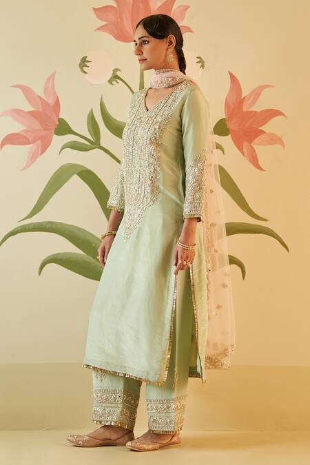 Angad Singh Green Tissue, Crepe Zari, Sequins, Floral Zardozi Embroidered Kurta Pant Set Online at Aza Fashions Angad Singh_Green Tissue, Crepe Zari, Sequins, Floral Zardozi Embroidered Kurta Pant Set _Online_at_Aza_Fashions
