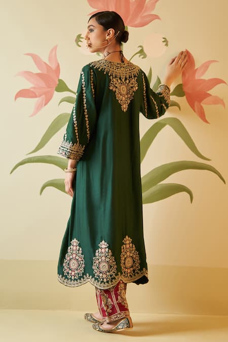 Angad Singh Silk Floral Thread Embroidered Kurta Pant Set 