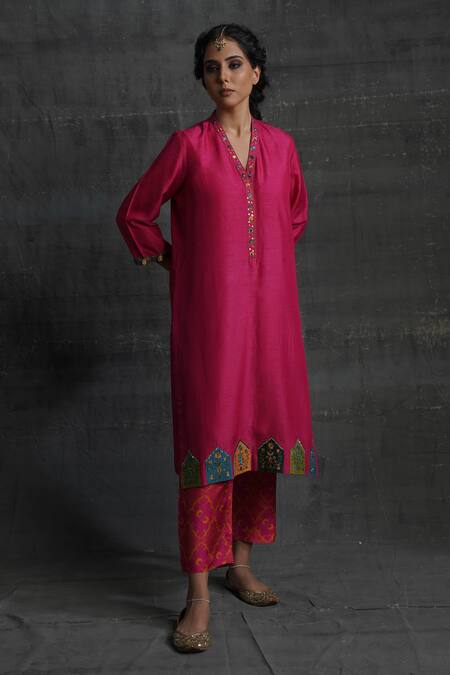 BO Tree_Pink Silk Sequins, Embroidery V-neck Jannat Kurta Pant Set_Online_at_Aza_Fashions