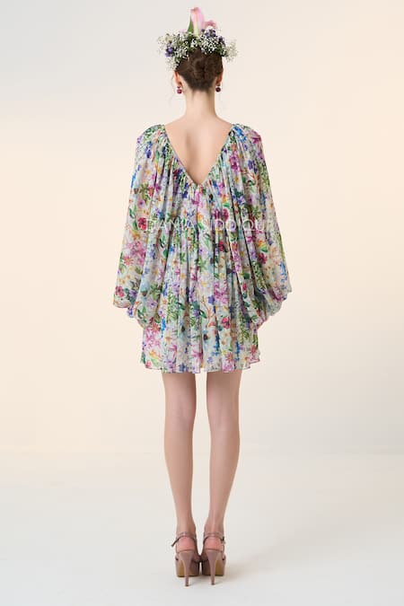 Shop Dania Siddiqui Green Chiffon V-neck Izumi Floral Print Pleated Dress at Aza Fashions Shop_Dania Siddiqui_Green Chiffon V-neck Izumi Floral Print Pleated Dress _at_Aza_Fashions