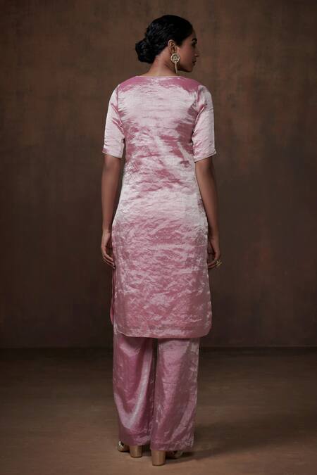 Buy_Dressfolk_Pink Tissue V-neck Metallic Kurta Set_Online_at_Aza_Fashions