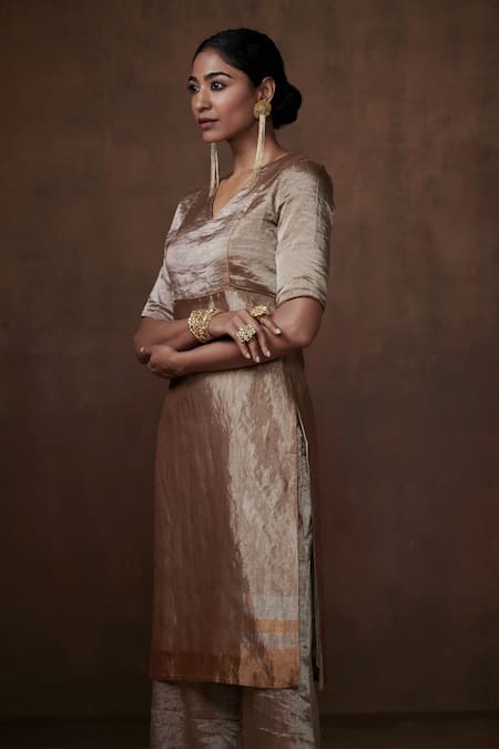 Shop_Dressfolk_Silver Tissue V-neck Stripe Kurta Set