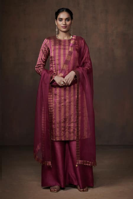 Dressfolk Metallic Straight Kurta Set 