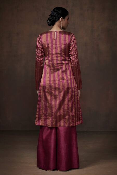 Dressfolk_Magenta Tissue Round Neck Metallic Stripe Kurta Set _Online_at_Aza_Fashions