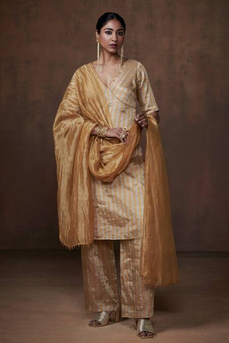 Buy_Dressfolk_Gold Tissue V-neck Woven Stripe Kurta Set_Online_at_Aza_Fashions