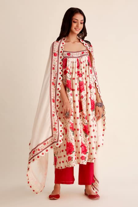 Roze Red Chanderi, Organza Embroidery Round Neck Mehak Blossom Print Kurta Pant Set 