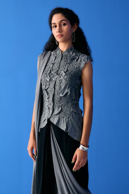 Shop_Pleats By Aruni_Black Chiffon Embroidery Double Toned Pre-draped Saree_Online_at_Aza_Fashions