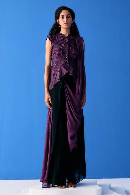 Buy Pleats By Aruni Black Chiffon Embroidery Two Tone Pre-draped Saree at Aza Fashions Buy_Pleats By Aruni_Black Chiffon Embroidery Two Tone Pre-draped Saree_at_Aza_Fashions