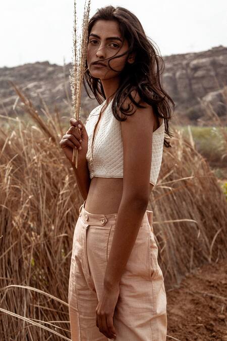 Ahmev_Ivory Handloom Cotton V-neck Quilted Textured Crop Top _at_Aza_Fashions