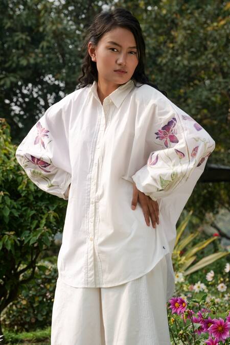 Ahmev_Ivory Cotton Embroidery Collared Placed Floral Pattern Shirt _Online_at_Aza_Fashions