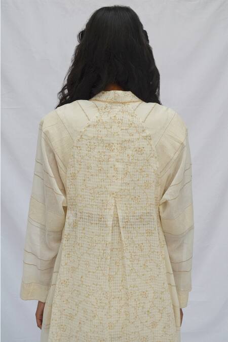 Ahmev Ivory Cotton Collared Raglan Sleeves Checkered Flora Print Jacket Online at Aza Fashions Ahmev_Ivory Cotton Collared Raglan Sleeves Checkered Flora Print Jacket _Online_at_Aza_Fashions