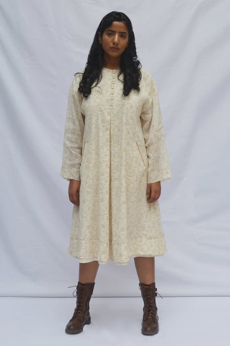 Beni Checks Dress – The Kaithari Project | Checks dress, Checked shirt dress,  Dress