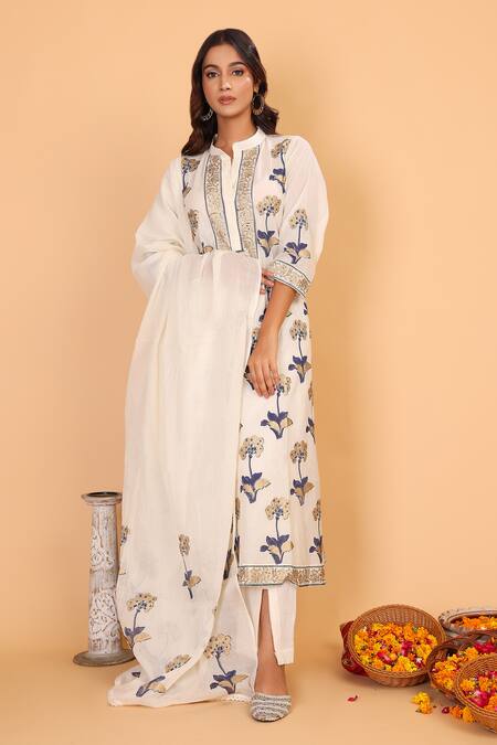 Shop_Nazar By Indu_Off White Cotton Embroidery Mandarin Collar Floral Block Print Kurta Pant Set _Online_at_Aza_Fashions