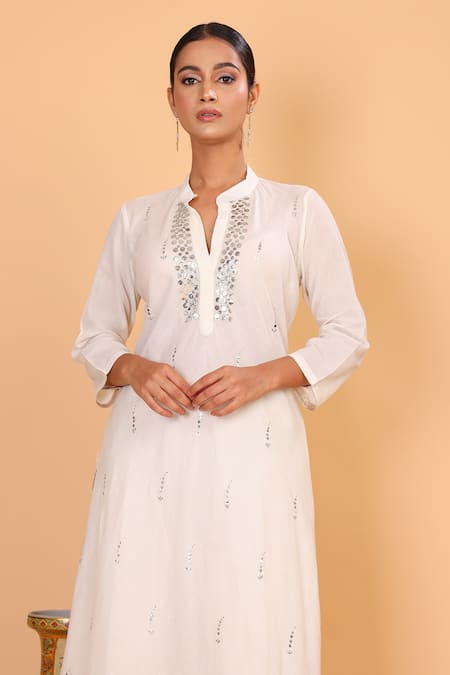 Nazar By Indu_Off White Cotton Mirrors Mandarin Collar Mukaish Work Kurta And Pant Set _Online_at_Aza_Fashions