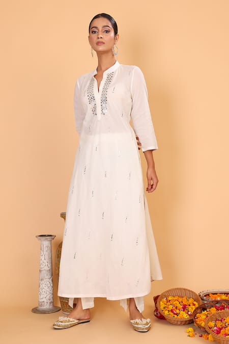 Shop_Nazar By Indu_Off White Cotton Mirrors Mandarin Collar Mukaish Work Kurta And Pant Set _Online_at_Aza_Fashions