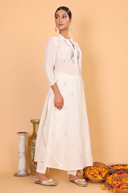 Nazar By Indu_Off White Cotton Mirrors Mandarin Collar Mukaish Work Kurta And Pant Set _at_Aza_Fashions