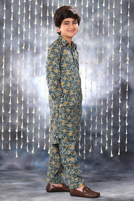 Littlecheer_Grey Cotton Embroidery Floral Jaal Print Kurta With Pant _Online_at_Aza_Fashions
