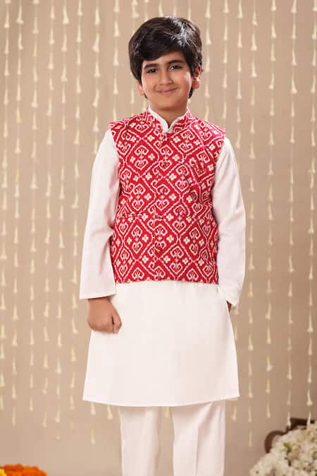 Shop Littlecheer Red Cotton Jaipuri Ikat Handblock Jacket at Aza Fashions Shop_Littlecheer_Red Cotton Jaipuri Ikat Handblock Jacket _at_Aza_Fashions