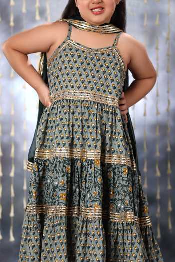 Buy_Littlecheer_Grey Cotton, Chiffon Gota Patti Jaipuri Flora Buti Print Anarkali Pant Set _Online_at_Aza_Fashions