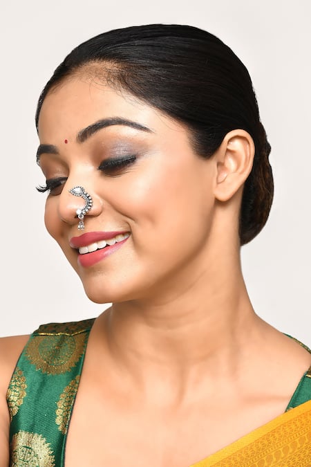 Nayaab by Aleezeh Silver Plated Carved Nose Pin