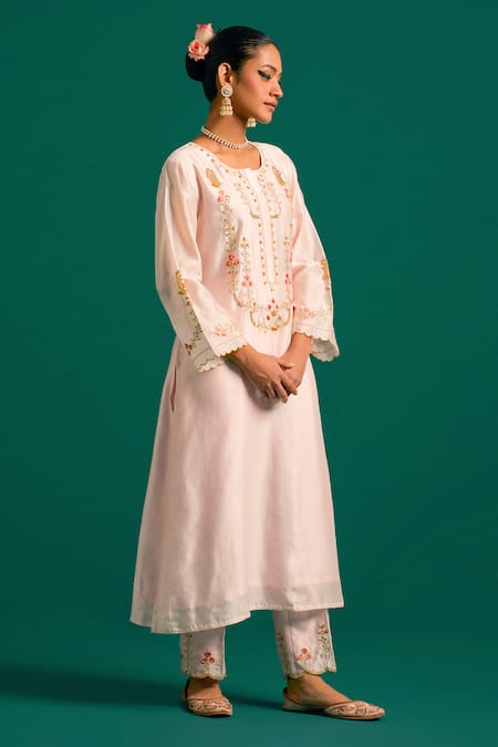 Buy Anantaa By Roohi Pink Silk, Chanderi Embroidery, Sequins Round Neck Placement Kurta With Pant Buy_Anantaa By Roohi_Pink Silk, Chanderi Embroidery, Sequins Round Neck Placement Kurta With Pant