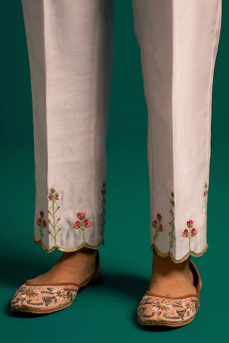 Anantaa By Roohi_Pink Silk, Chanderi Embroidery, Sequins Round Neck Placement Kurta Pant Set _Online_at_Aza_Fashions