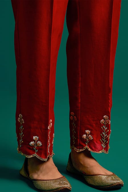 Buy_Anantaa By Roohi_Red Silk, Chanderi Embroidery, Sequins Round Neck Placed Blossom Kurta Pant Set _Online_at_Aza_Fashions