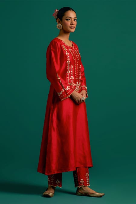 Shop_Anantaa By Roohi_Red Silk, Chanderi Embroidery, Sequins Round Neck Placed Blossom Kurta Pant Set 
