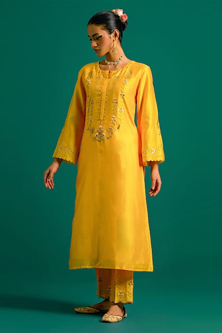 Anantaa By Roohi Yellow Silk, Chanderi Embroidery Round Neck Placed Thread Kurta With Pant at Aza Fashions Anantaa By Roohi_Yellow Silk, Chanderi Embroidery Round Neck Placed Thread Kurta With Pant _at_Aza_Fashions