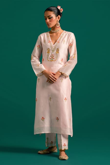 Anantaa By Roohi_Pink Silk, Chanderi Cut Work, Sequins, Embroidery V-neck Hand Kurta Pant Set _at_Aza_Fashions