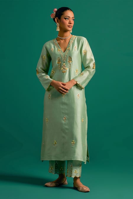Anantaa By Roohi Embroidered Kurta & Pant Set 