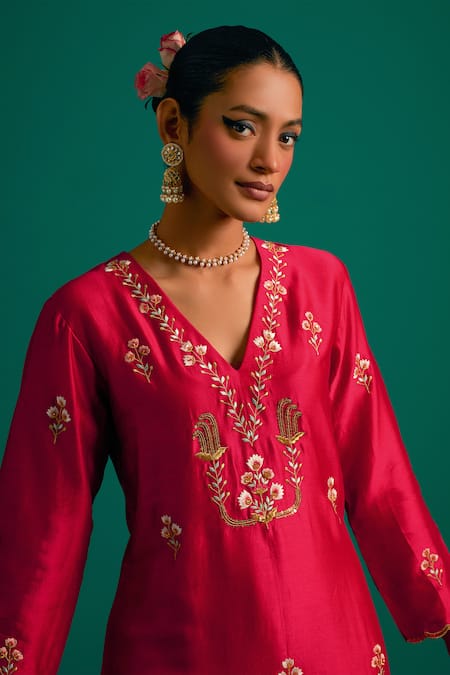 Shop_Anantaa By Roohi_Red Silk, Chanderi Sequins, Cut Work, Embroidery V-neck Hand Kurta And Pant Set 