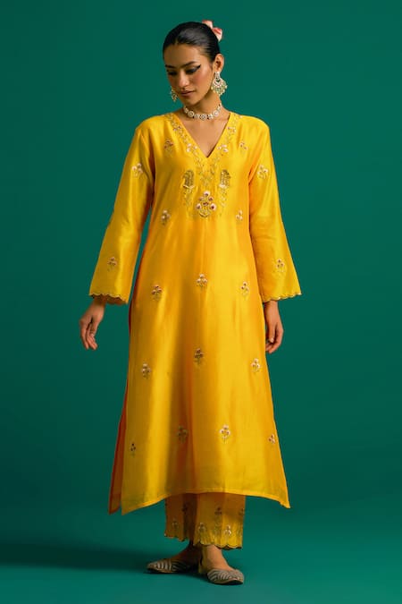 Anantaa by Roohi Sequins Embroidered Kurta & Pant Set 