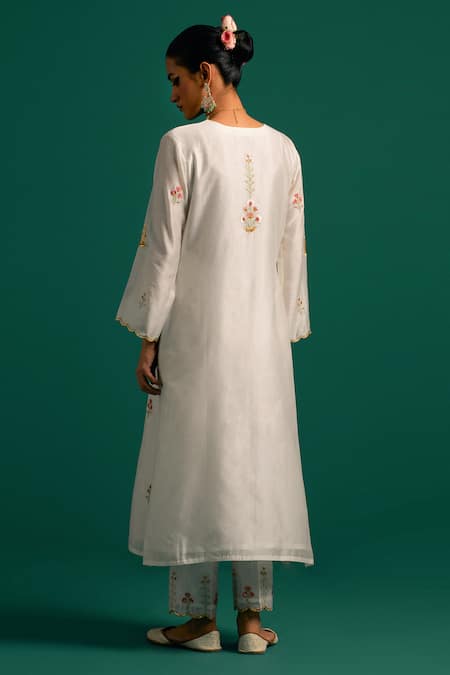 Shop Anantaa By Roohi Off White Silk, Chanderi Sequins, Cut Work, Cutdana Hand Kurta And Pant Set at Aza Fashions Shop_Anantaa By Roohi_Off White Silk, Chanderi Sequins, Cut Work, Cutdana Hand Kurta And Pant Set _at_Aza_Fashions