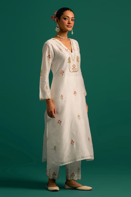 Shop Anantaa By Roohi Off White Silk, Chanderi Sequins, Cut Work, Cutdana Hand Kurta And Pant Set Online at Aza Fashions Shop_Anantaa By Roohi_Off White Silk, Chanderi Sequins, Cut Work, Cutdana Hand Kurta And Pant Set _Online_at_Aza_Fashions