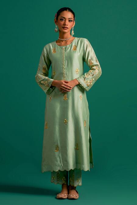 Buy_Anantaa By Roohi_Green Silk, Chanderi Sequins, Cut Work, Embroidery Resham Hand Kurta Pant Set _Online_at_Aza_Fashions