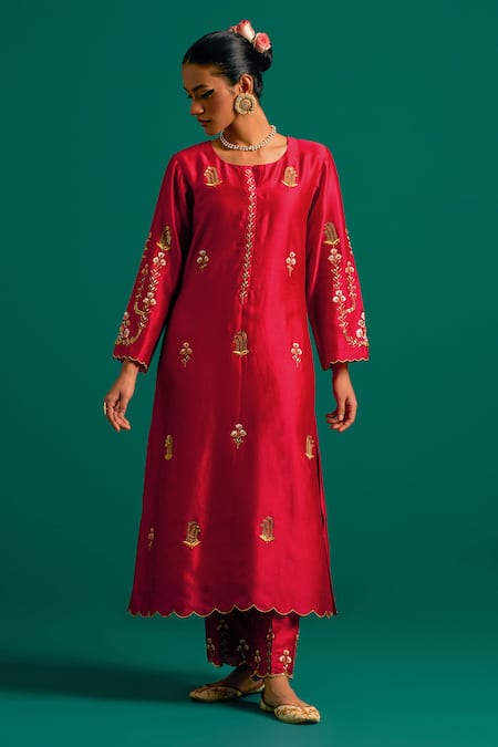 Buy Anantaa By Roohi Red Silk, Chanderi Sequins, Cut Work, Embroidery Split Resham Kurta Pant Set Online at Aza Fashions Buy_Anantaa By Roohi_Red Silk, Chanderi Sequins, Cut Work, Embroidery Split Resham Kurta Pant Set _Online_at_Aza_Fashions